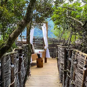 Отель Zion Bubble Glamping, Урубиси